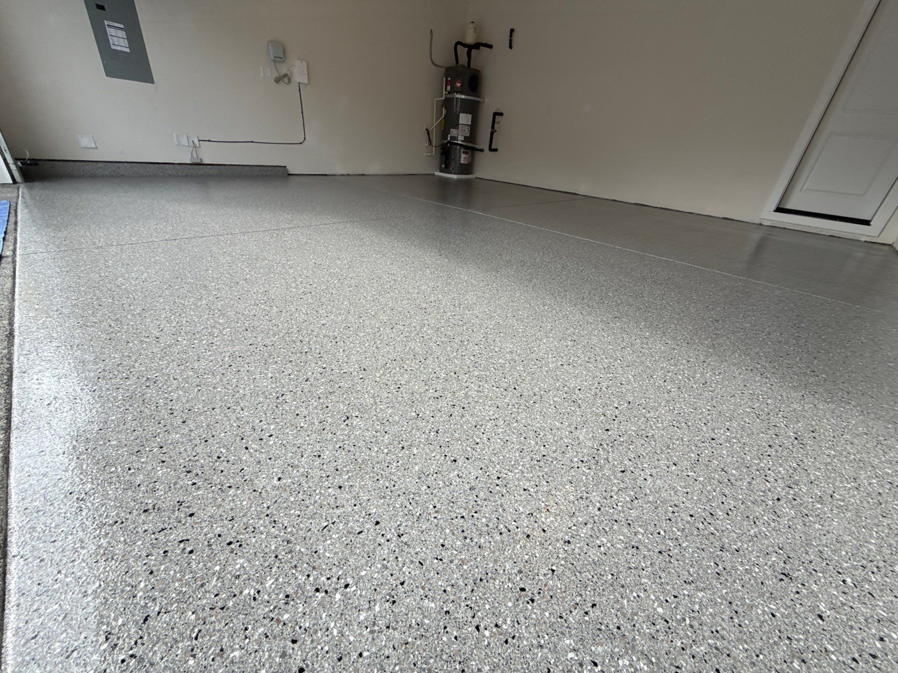 AM Hardscape light gray decorative flake garage floor