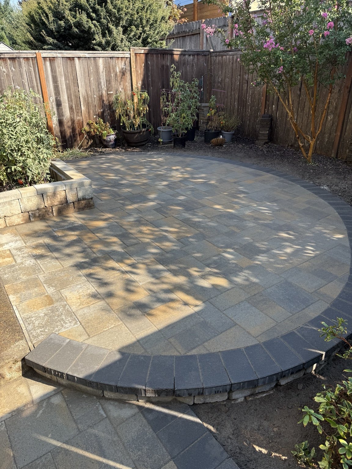 AM Hardscape project: Rounded garden patio